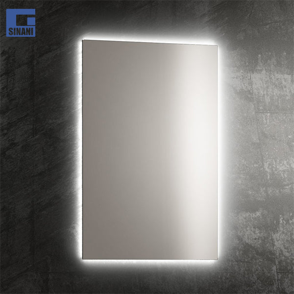 Pasqyre me ndricim LED me rezistence antimjegull