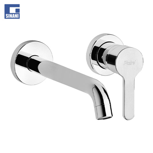 Grup lavamani muri Arena