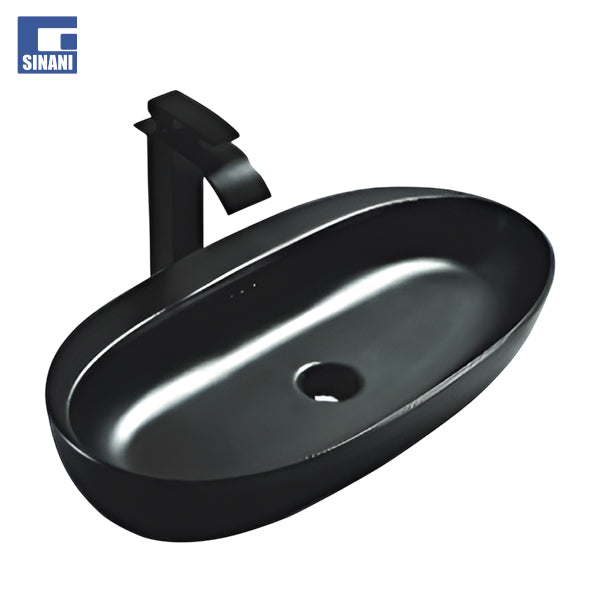 Lavaman mbi mobilje Oval i zi